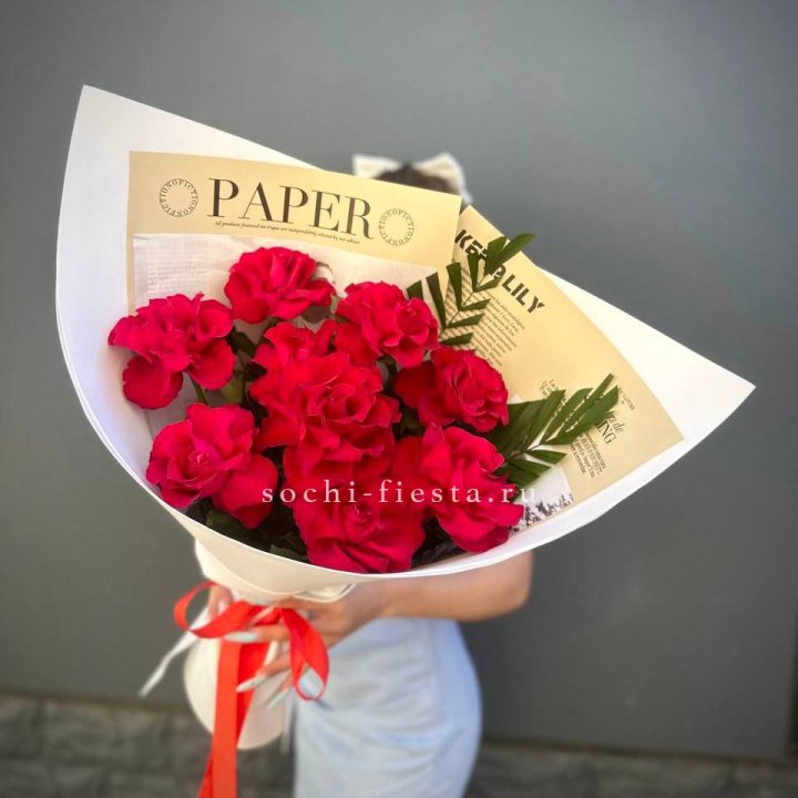 9 Красных французских роз Чико в Орле