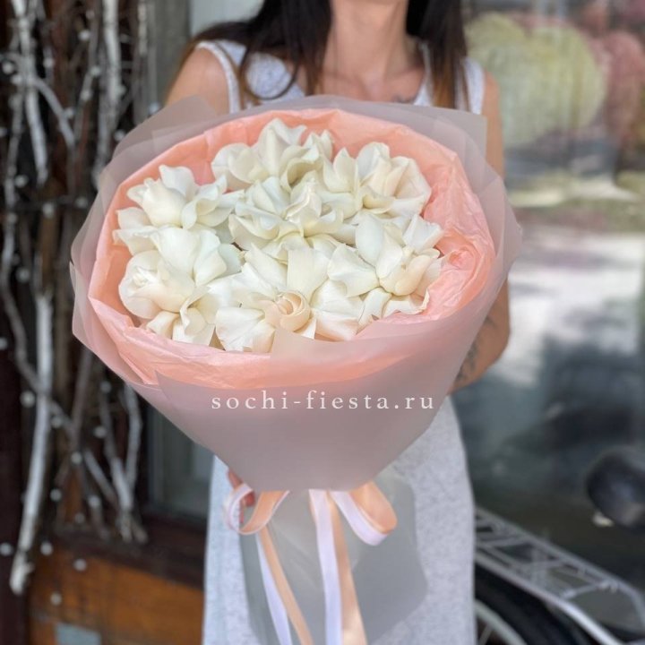 7 Белых французских роз в Орле