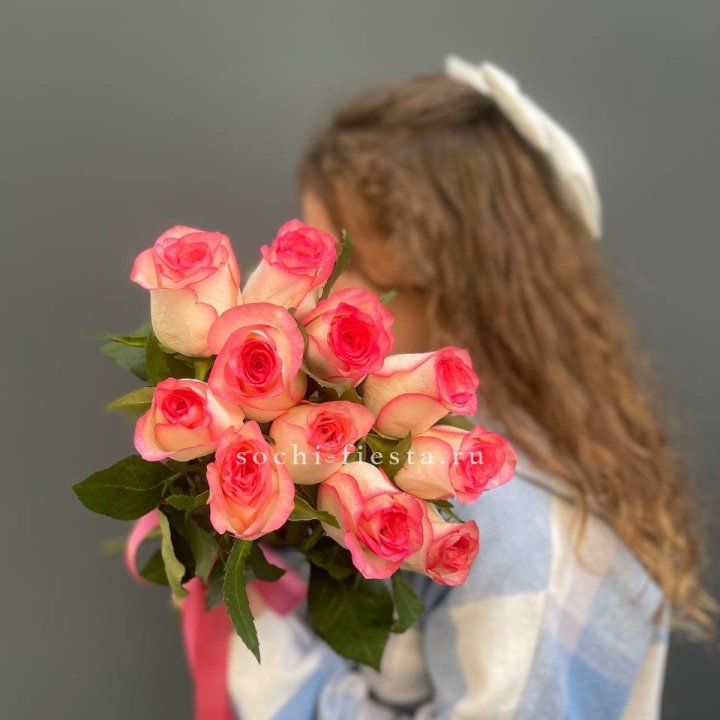 11 роз "Джумилия" в Орле