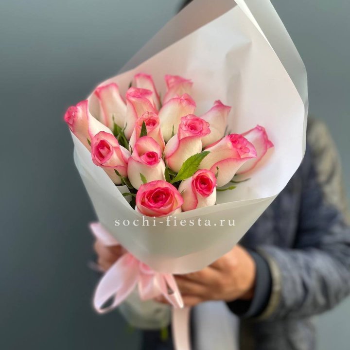 15 роз "Джумилия" в Орле