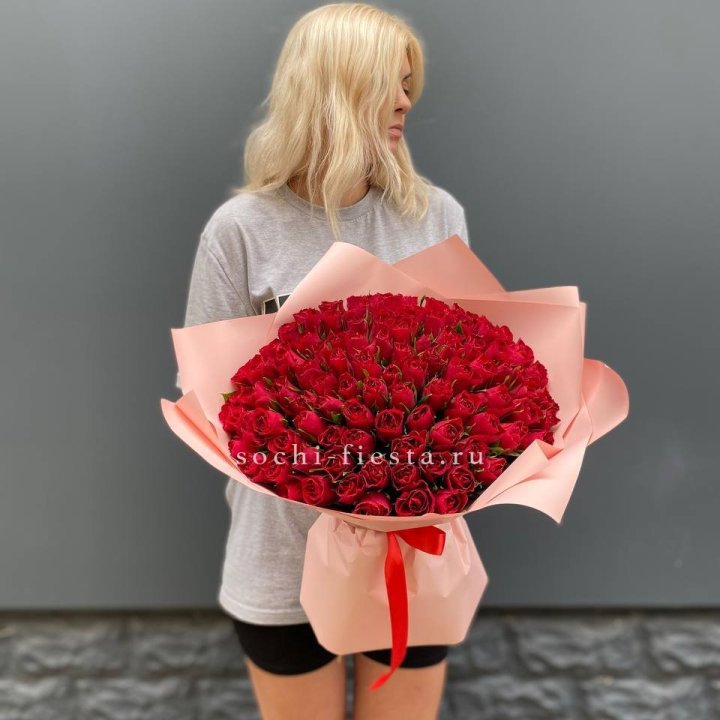 101  красная кенийская роза  в Орле