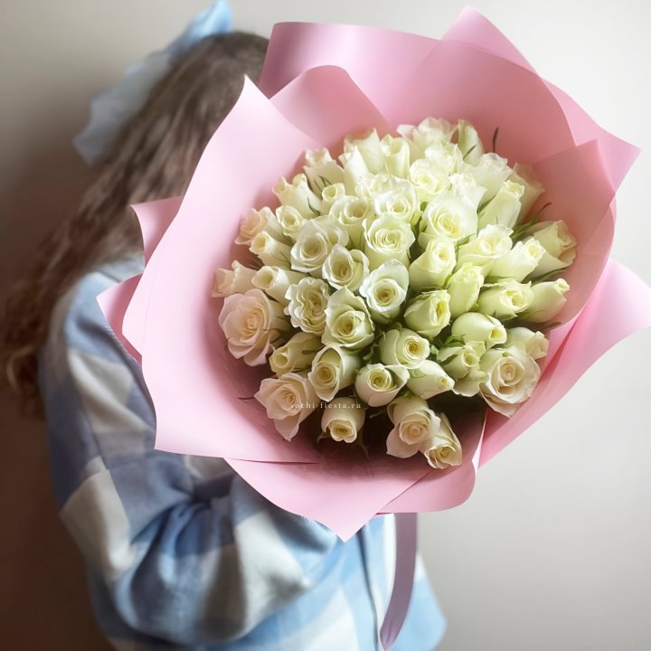Букет из 51 белой розы (Кения) в Орле