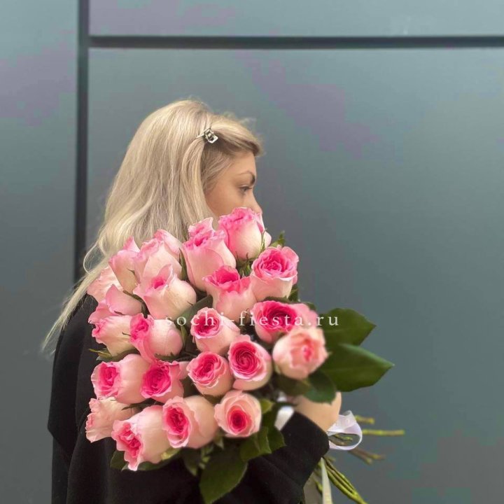  25 розовых роз в Орле