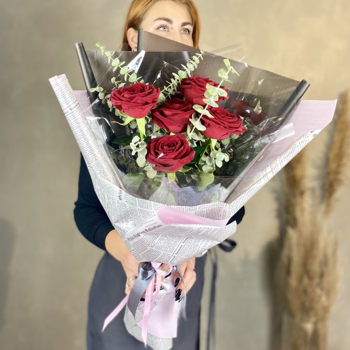 5 красных роз в Орле