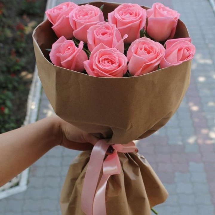 9 розовых роз в Орле