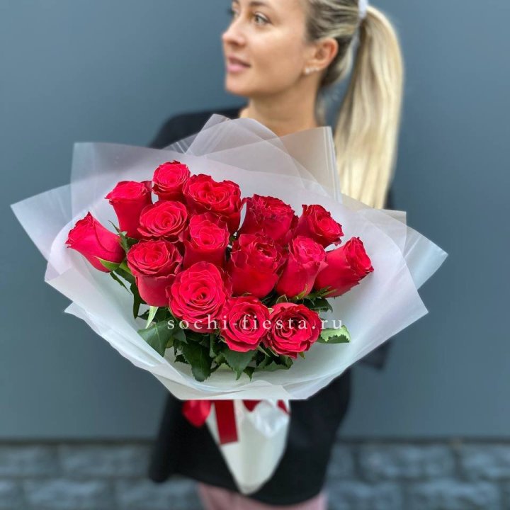 Букет из 15 красных роз  в Орле