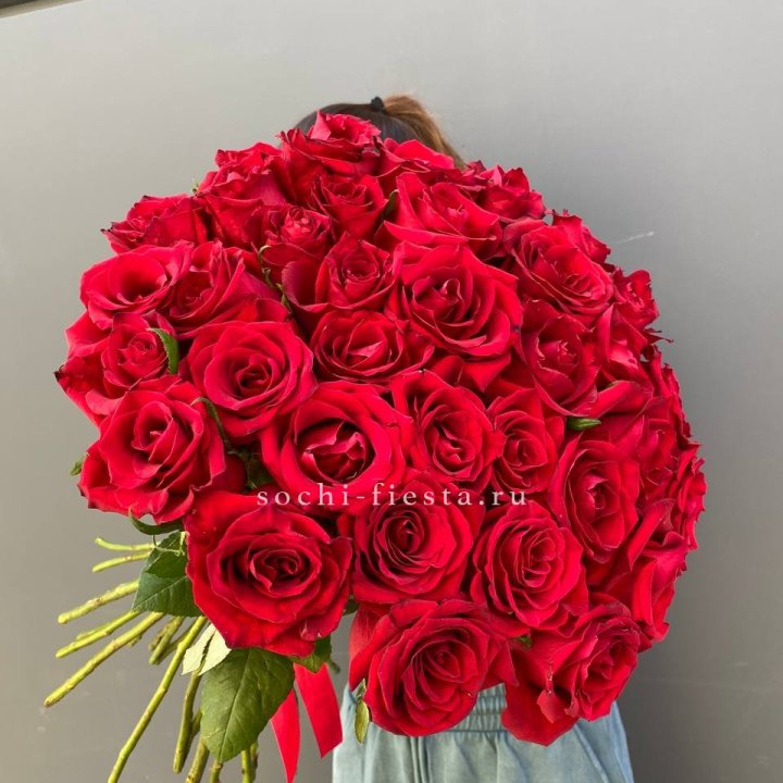 35 красных роз под ленту в Орле