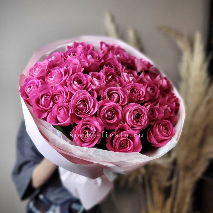 35 розовых роз  в Орле