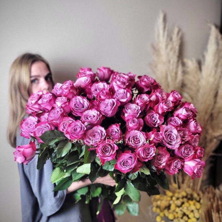 Охапка высоких роз Деп перпел в Орле