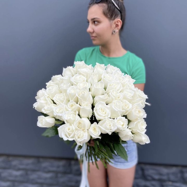 51 белая роза в Орле