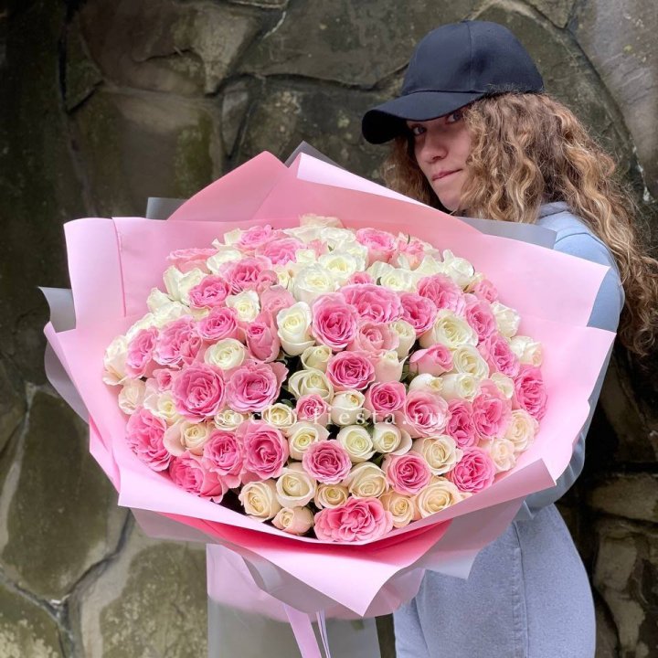 101 роза Миксбери в Орле