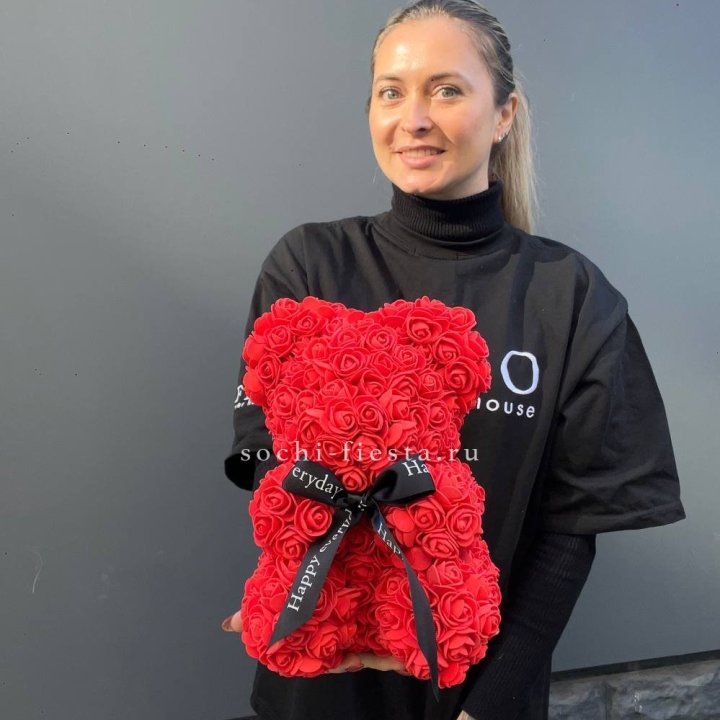 Медведь из роз красный в Орле