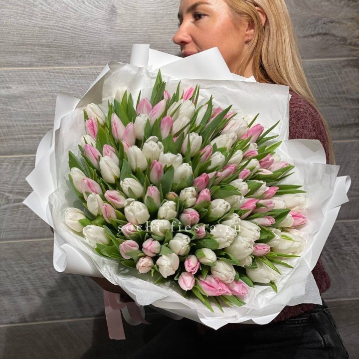 101 тюльпан нежный микс в Орле