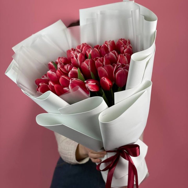 Букет красных тюльпанов в Орле